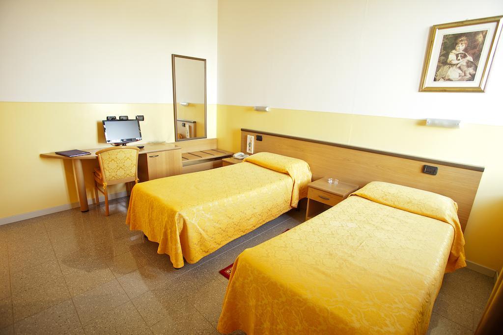 Master Hotel Castelvetro Piacentino 외부 사진
