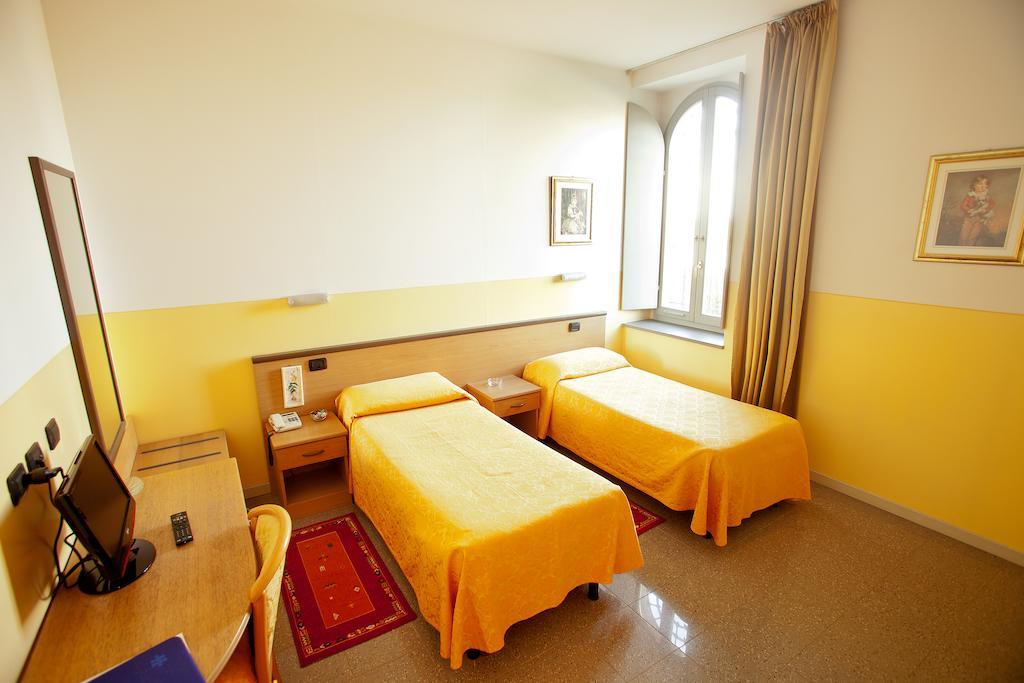 Master Hotel Castelvetro Piacentino 객실 사진