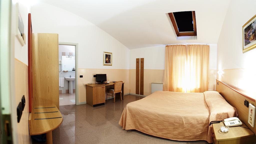 Master Hotel Castelvetro Piacentino 외부 사진