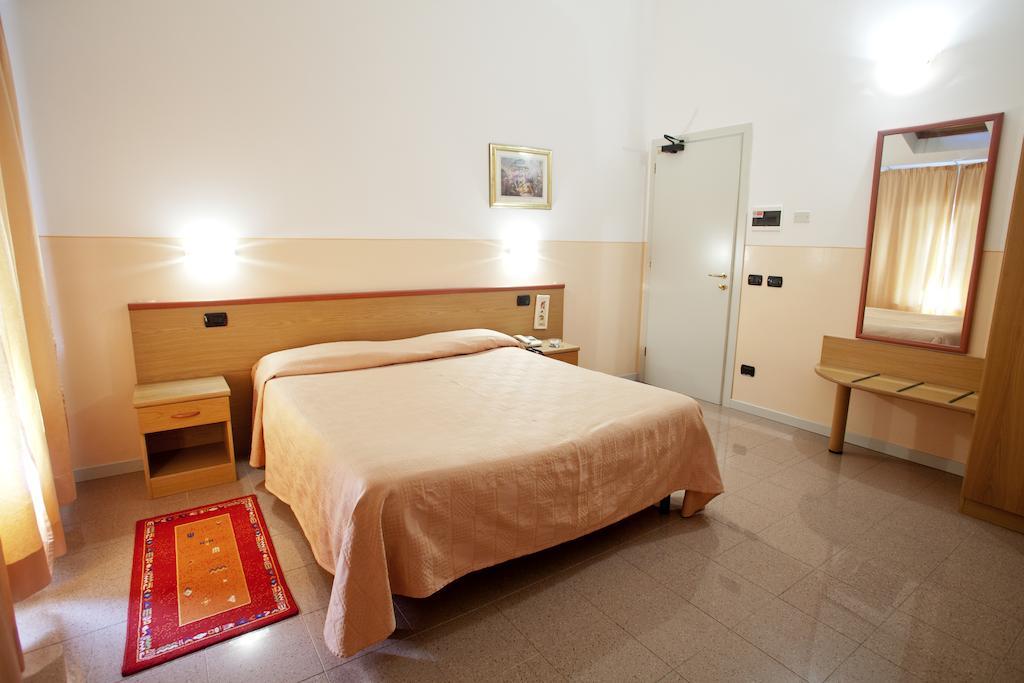Master Hotel Castelvetro Piacentino 외부 사진